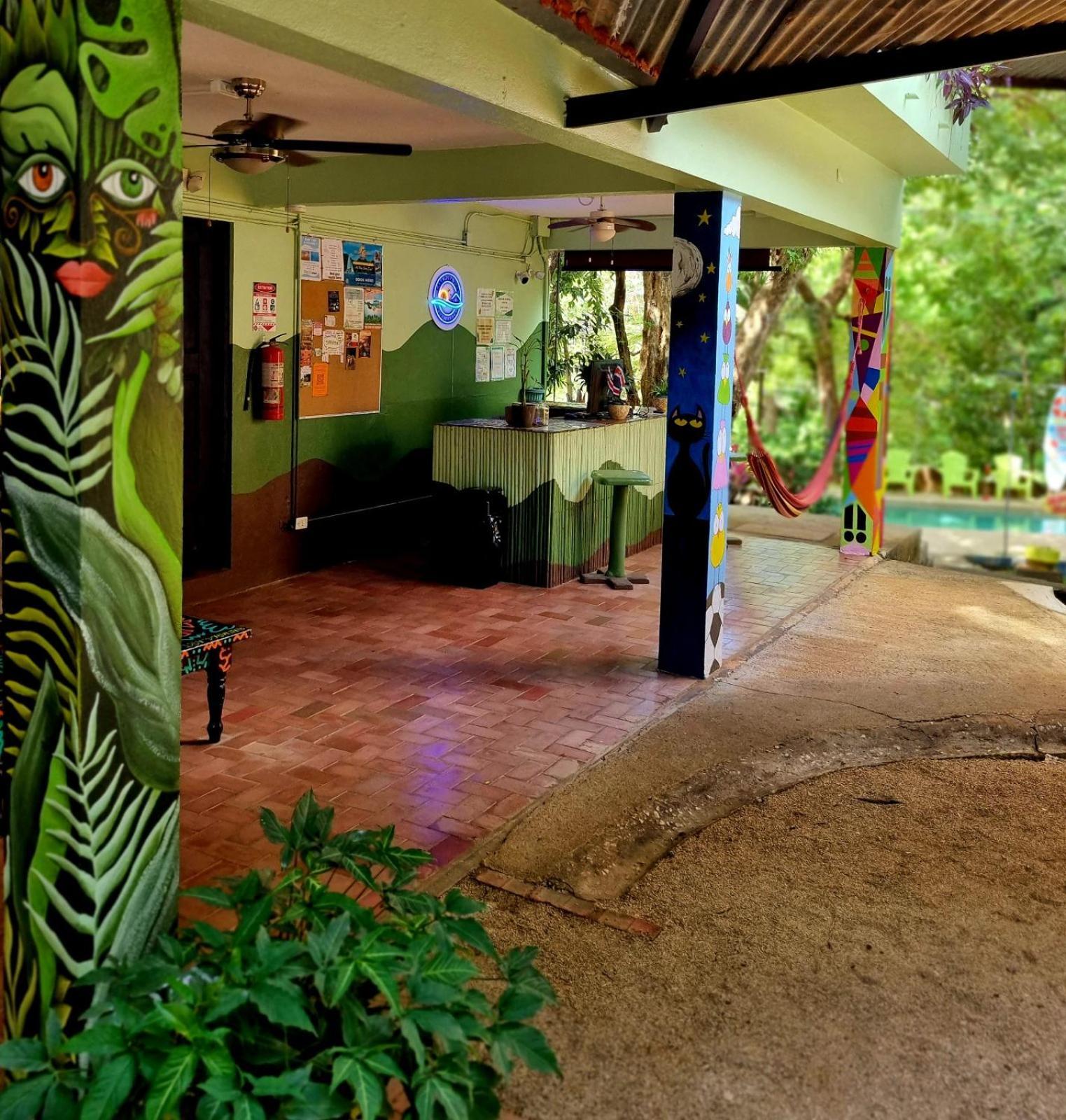 Casa Pura Vida Surf Hostel - Tamarindo Costa Rica المظهر الخارجي الصورة