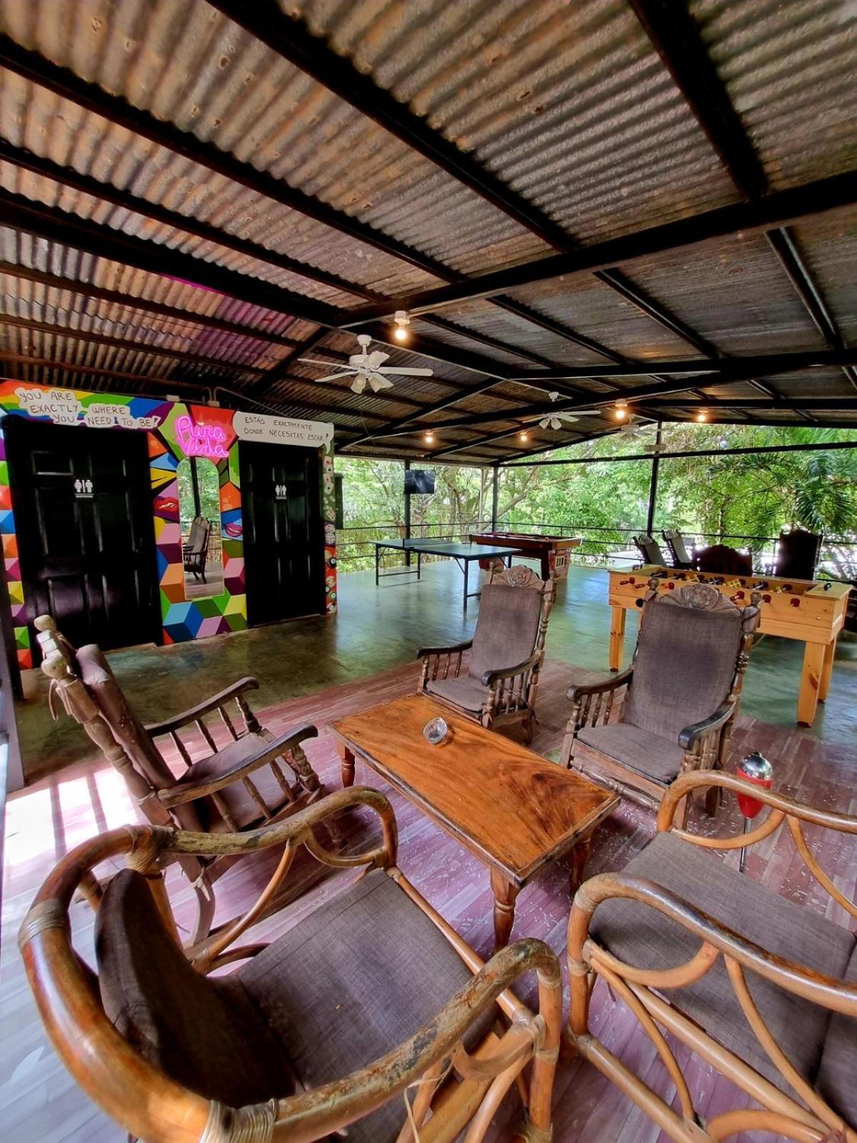 Casa Pura Vida Surf Hostel - Tamarindo Costa Rica المظهر الخارجي الصورة
