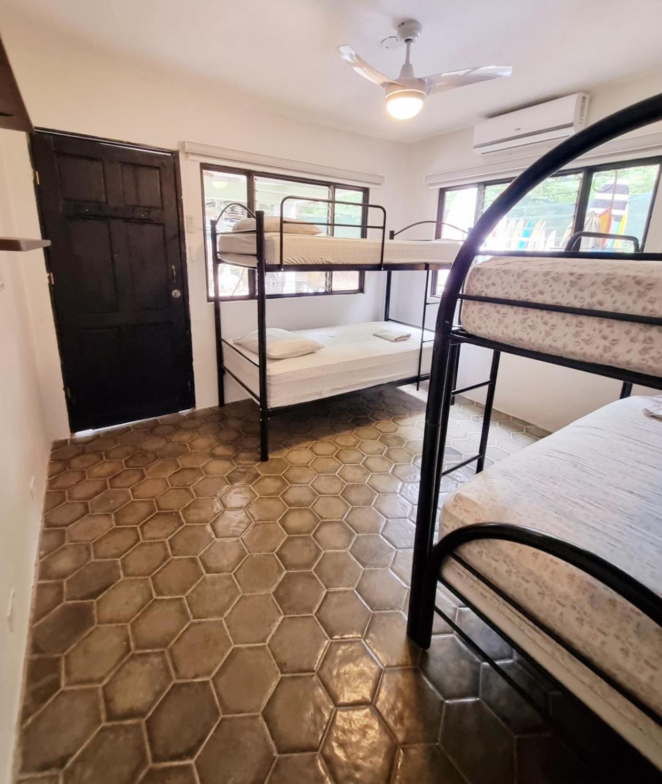 Casa Pura Vida Surf Hostel - Tamarindo Costa Rica المظهر الخارجي الصورة