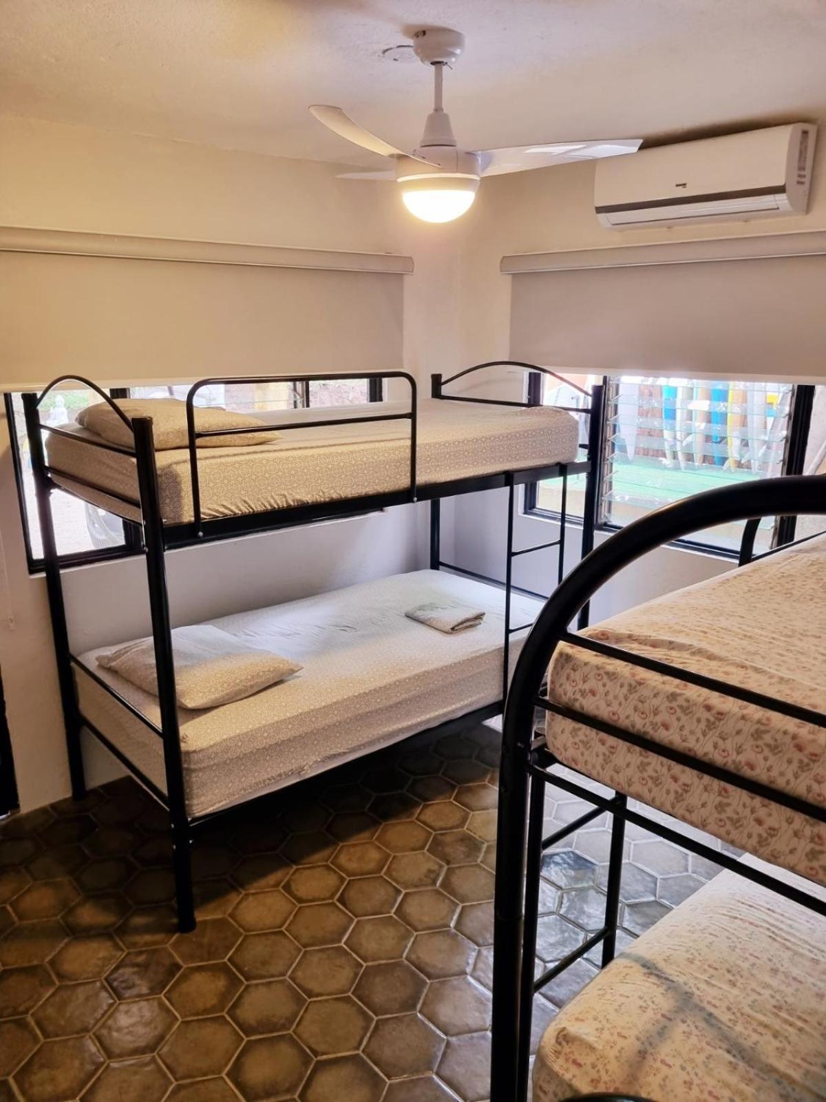 Casa Pura Vida Surf Hostel - Tamarindo Costa Rica المظهر الخارجي الصورة