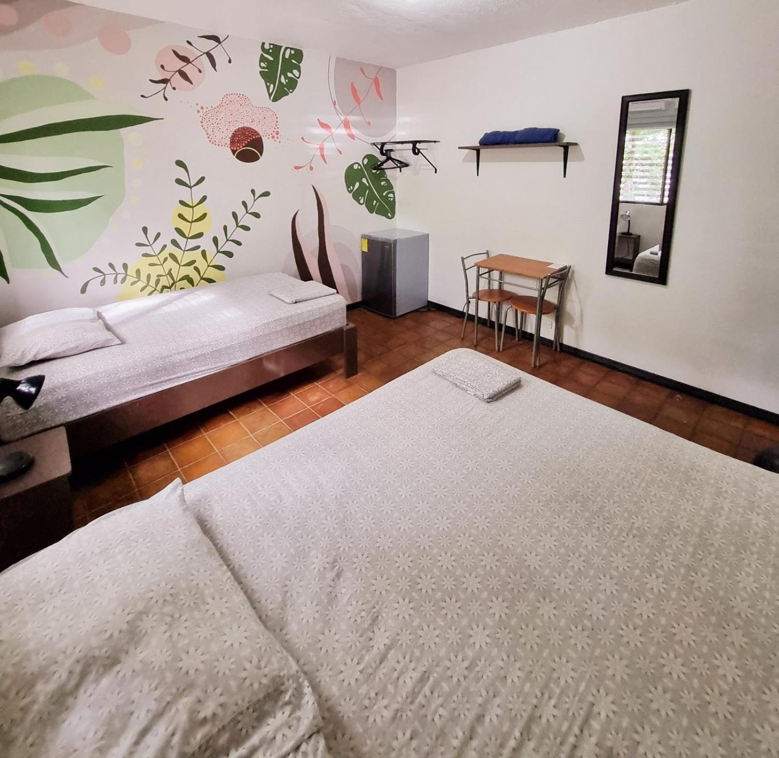 Casa Pura Vida Surf Hostel - Tamarindo Costa Rica المظهر الخارجي الصورة