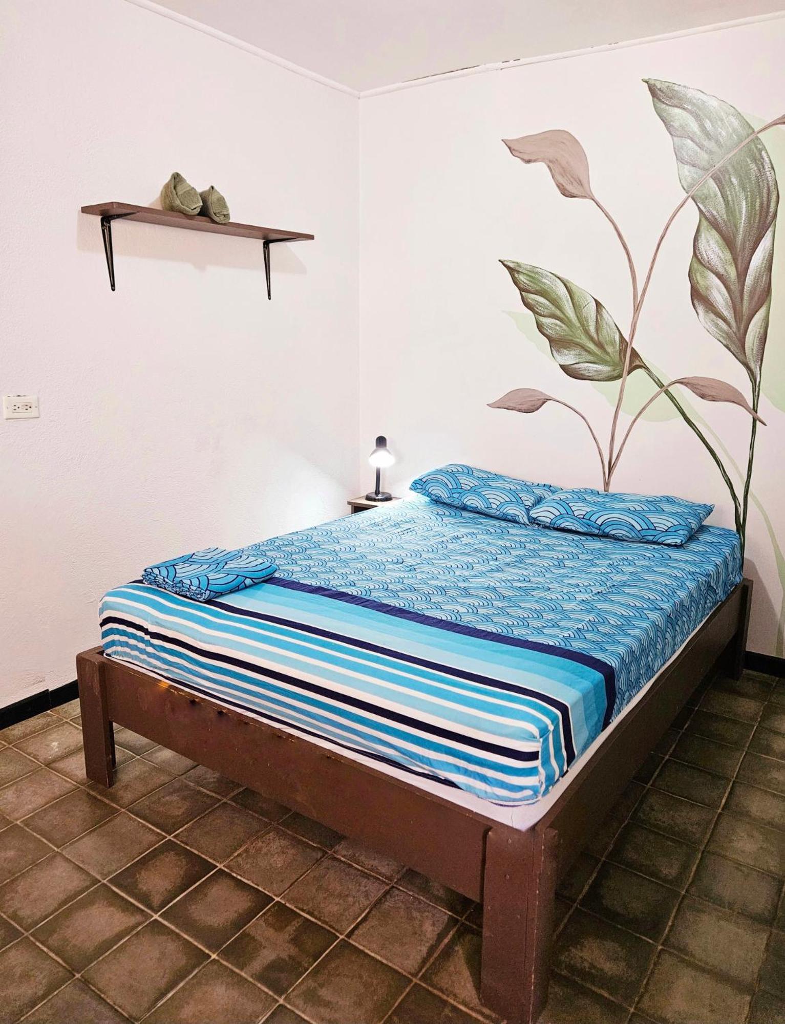 Casa Pura Vida Surf Hostel - Tamarindo Costa Rica المظهر الخارجي الصورة